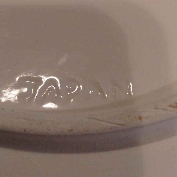 Japan Blue and White Mid Century Modern Ceramic Fruit Pitcher and Basin - Picture 4 of 6